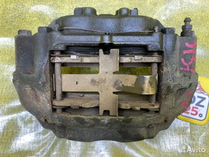 Суппорт передний правый Toyota/Lexus Land 144526