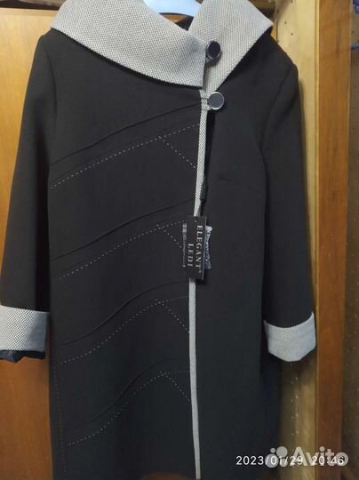 Пальто новое
