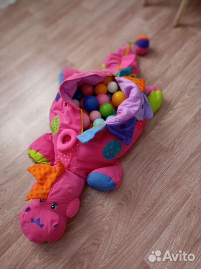 Бассейн с шариками