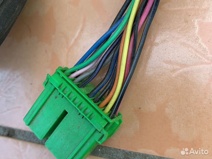 Зеркало правое Вольво хс 90 хс90 2013 год