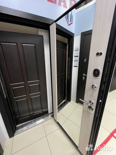 Дверь входная