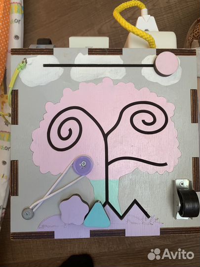 Бизиборд куб