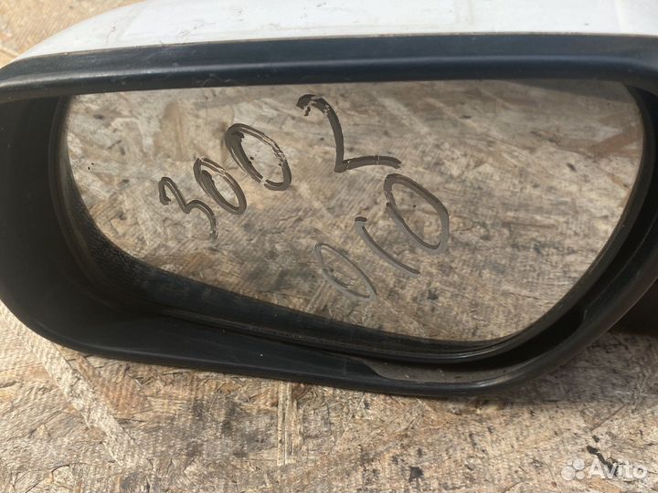 Зеркало левое Mazda axela bk5p