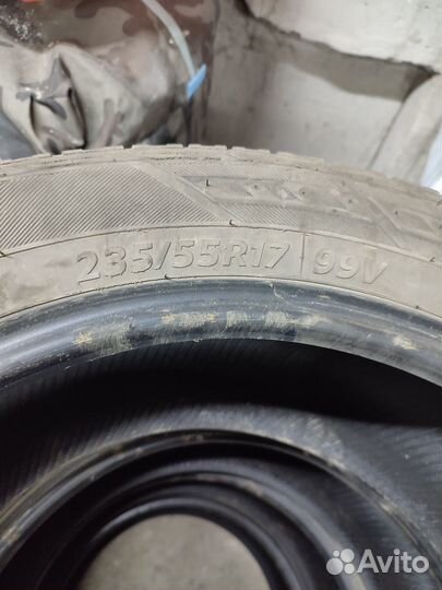 Hankook AH11 235/55 R17