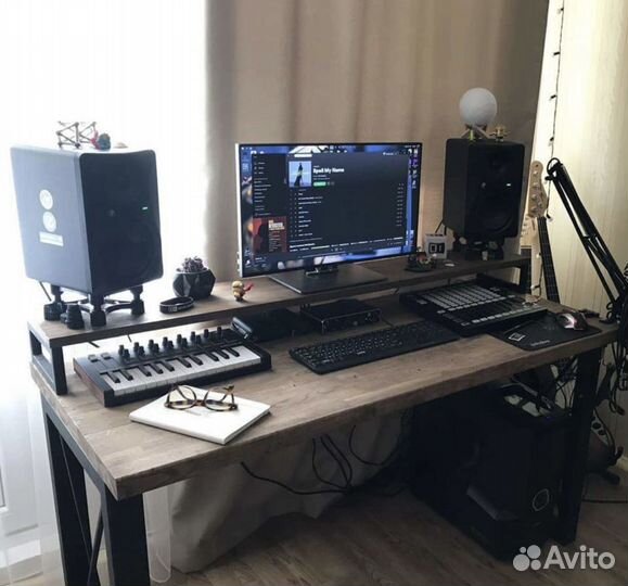 Компьютерный стол