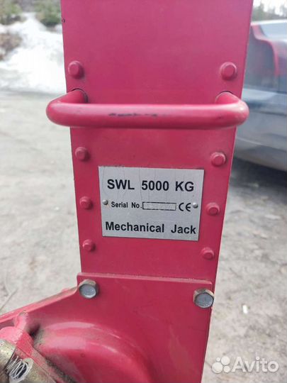 Домкрат реечный новый