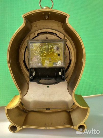 Канцтовары Часы настольные- работают