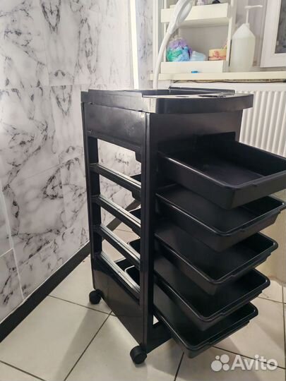 Тележка парикмахерская