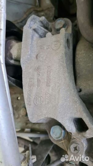 Опора правая Nissan Qashqai j10 2012 1.6