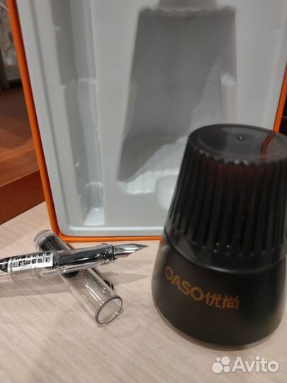 Перьевая ручка с чернилами автоматическая