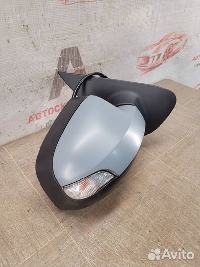 Зеркало правое Renault Logan с 2014 года электро