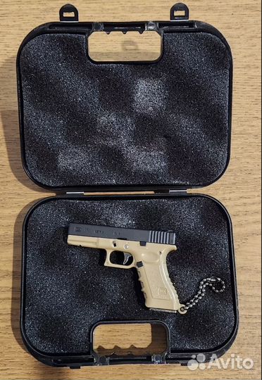 Брелок пистолет разборный