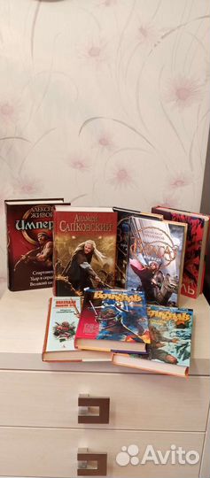 Продам книги