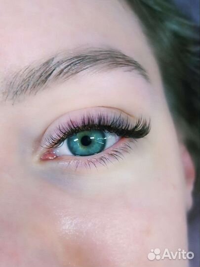 Наращивание ресниц в студии