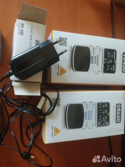 Педаль эффектов behringer VD400 Педаль эффектов BE