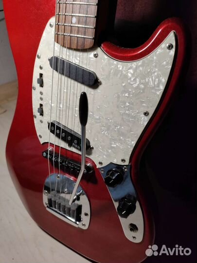 Электрогитара Mustang