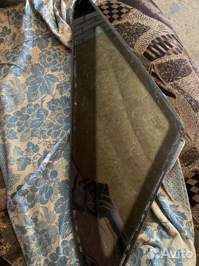 Форточка левая ваз 2112