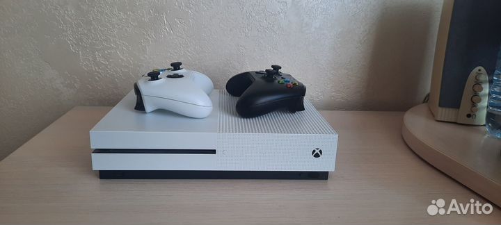 Xbox one s 500 gb с играми