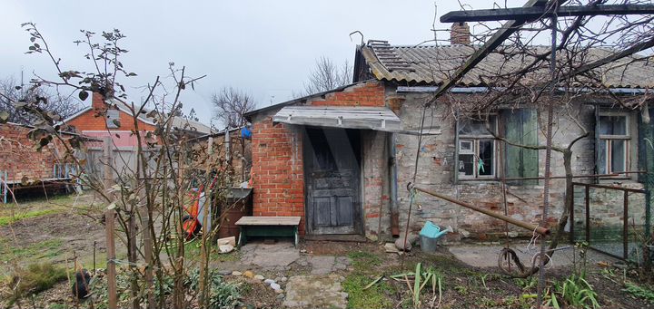 Дом 35 м² на участке 2 сот.