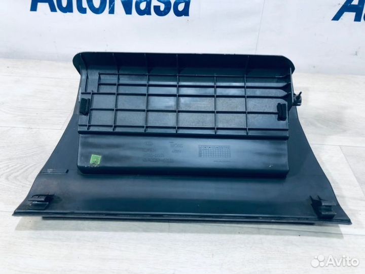 Бардачок Kia Sorento SUV D4CB 2002