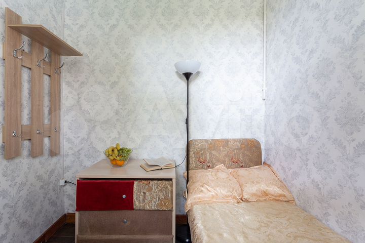 Комната 12 м² в 8-к., 2/8 эт.