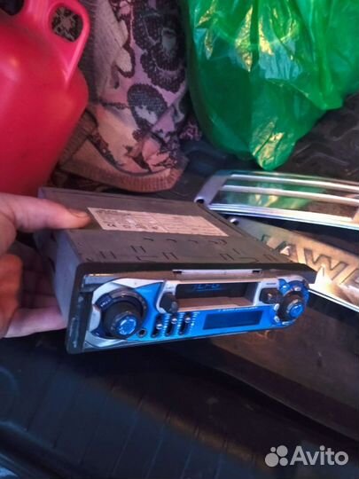 Касетная магнитола