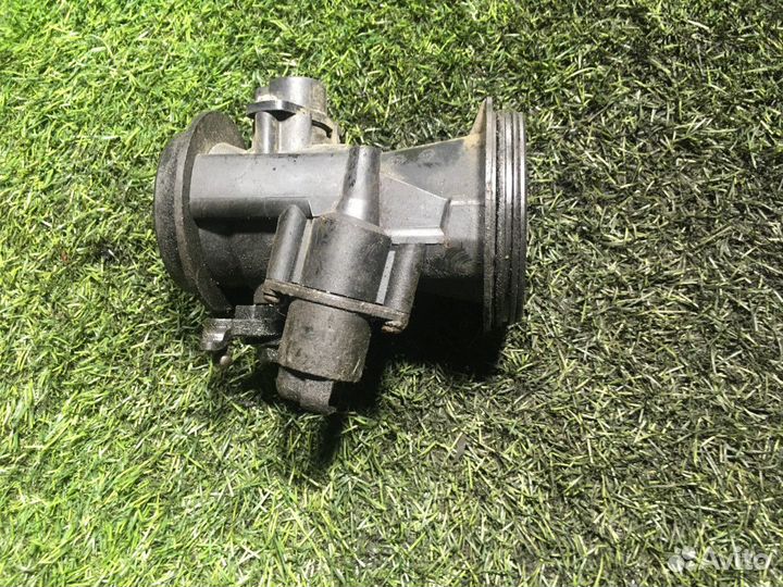 Заслонка дроссельная Renault Logan