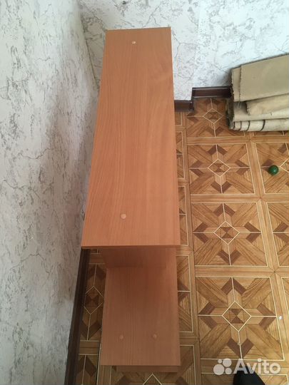 Полка книжная настенная