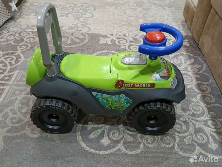 Машинка-каталка