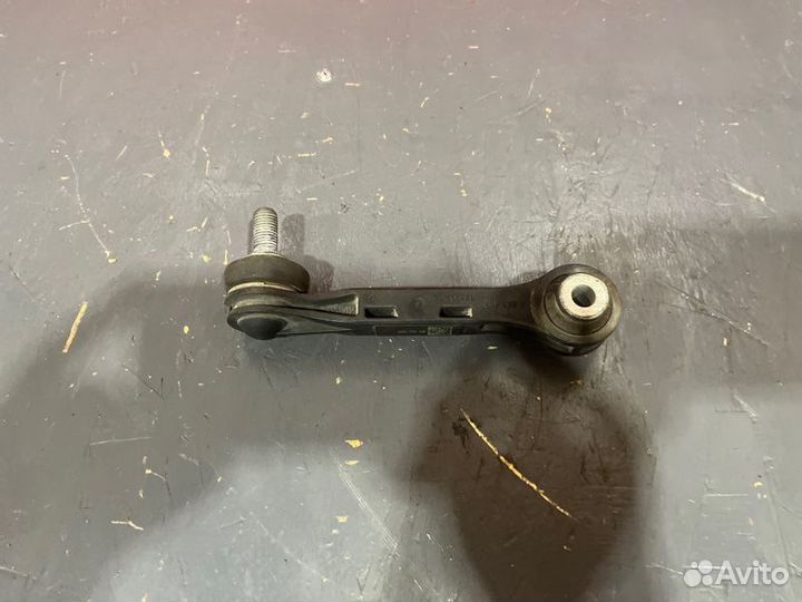 Стойка стабилизатора задняя Bmw 5 G30 2021