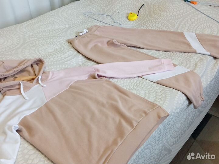 Спортивный костюм женский теплый 46р