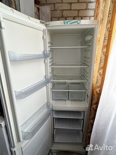 Холодильник бу indesit