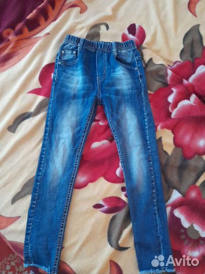 Джинсы