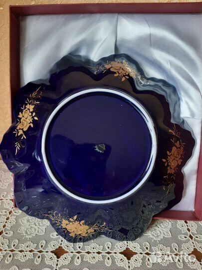 Блюдо на ножке фарфор кобальт