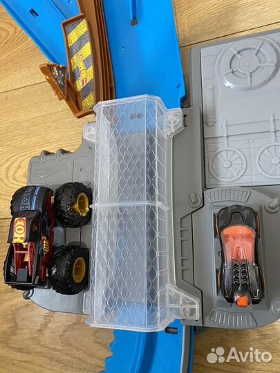 Monster Trucks Hot Wheels