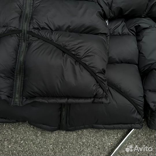 Пуховик Stussy Черный с вышивкой