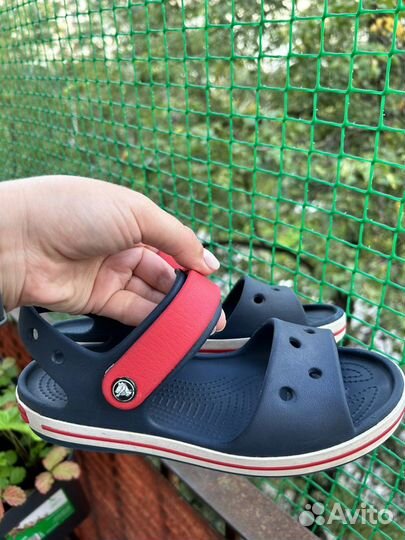 Crocs J2