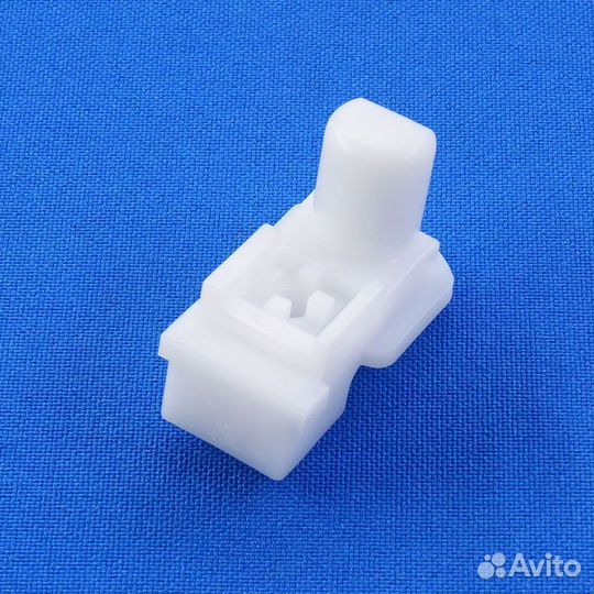 Держатель петли двери правый для холодильника