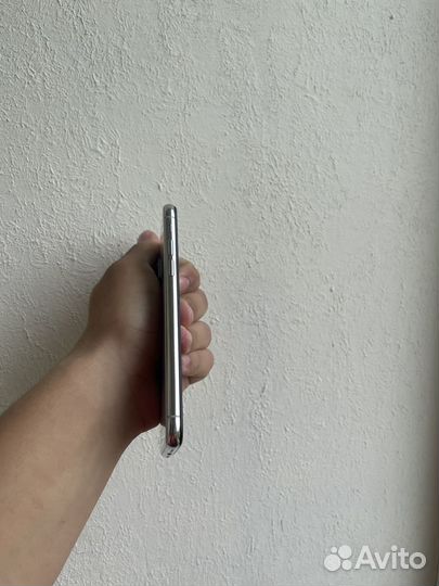 iPhone X, 256 ГБ