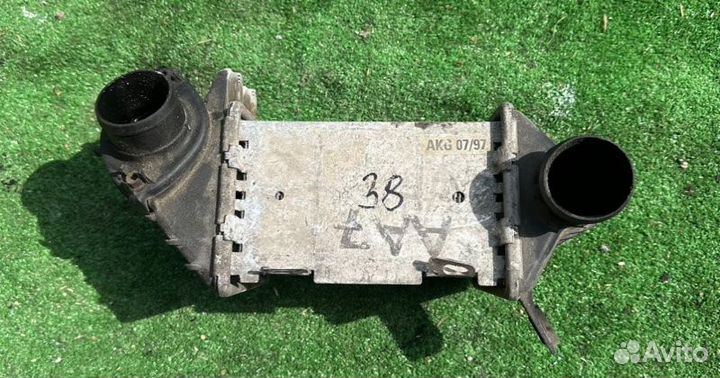 Интеркулер Volkswagen Golf 1.9 1995