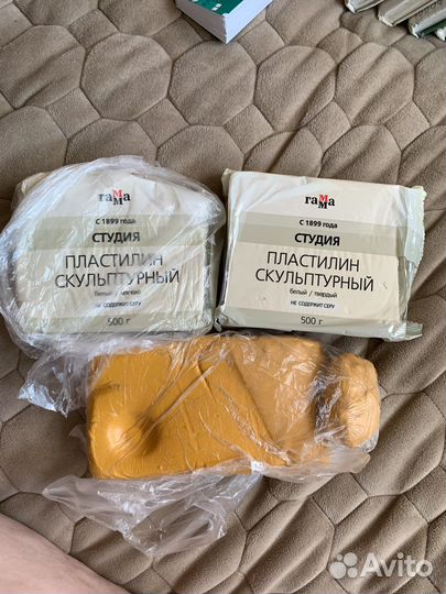 Доска для лепки и скульптурный пластилин