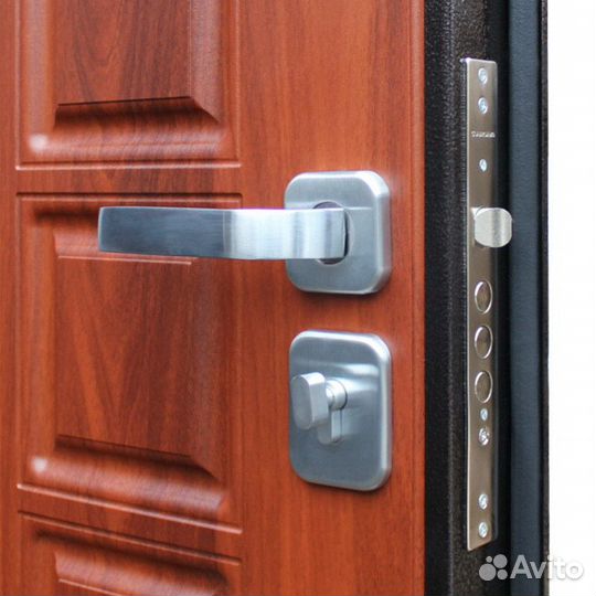 Стальная дверь