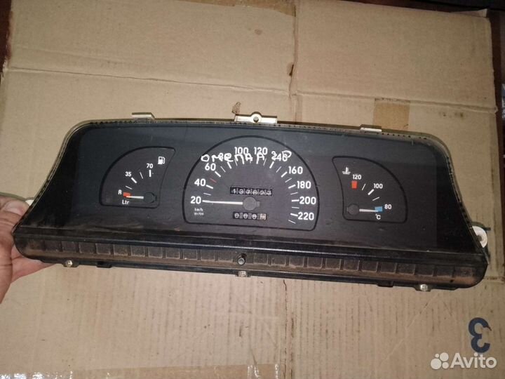 Панель приборов Opel Omega A