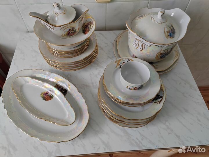 Набор столовой посуды на 6 персон. Фарфор. СССР