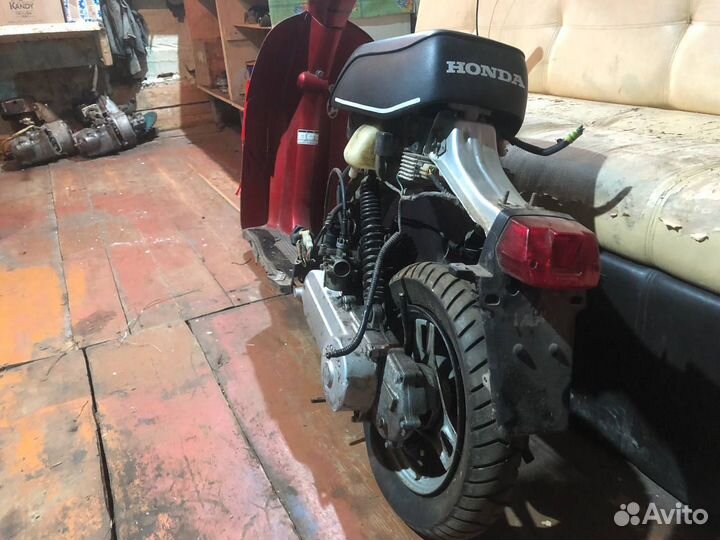 Продам скутер Honda Tact AB07