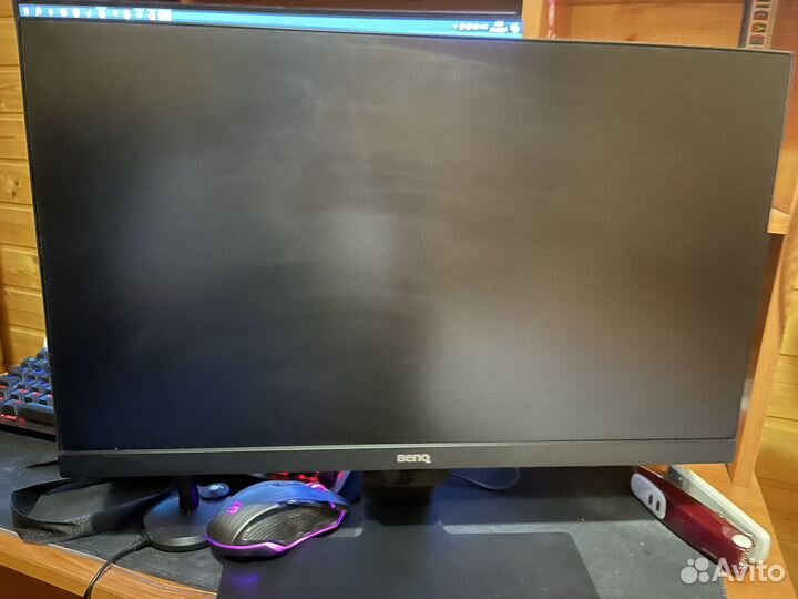 Монитор Benq