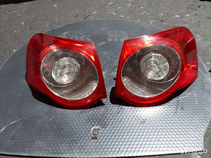 Фонарь Фольксваген Пассат B6 В6 Б6 универсал