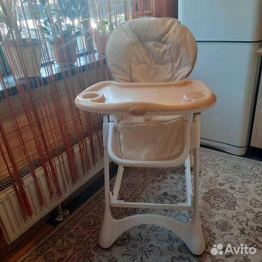 Детский стульчик для кормления