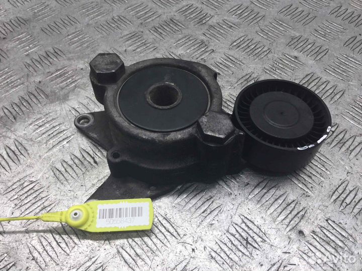 Натяжитель ремня генератора Toyota Auris 2adfhv