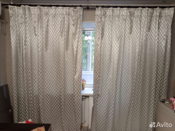 Шторы готовые новые 3*2,5
